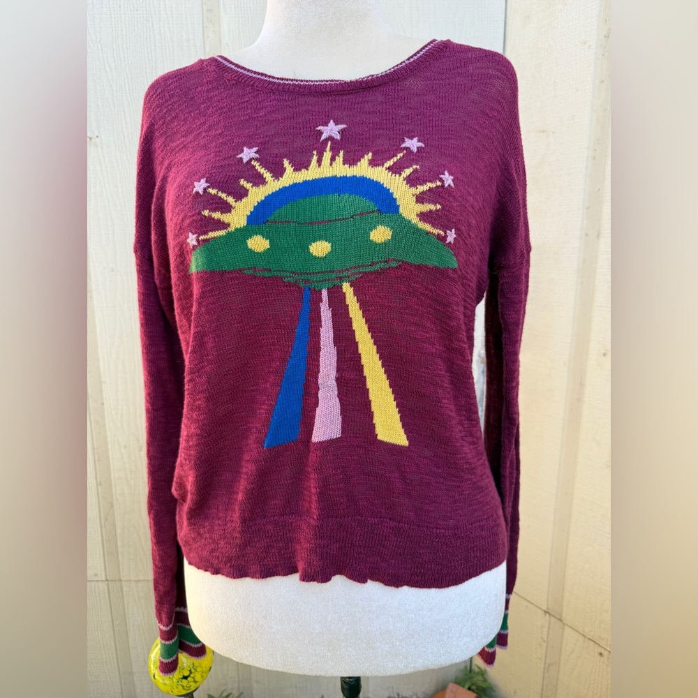 WILDFOX Beaming UFO Bliss Sweater Alien Ship Sample Rare Cranberry Stars Space